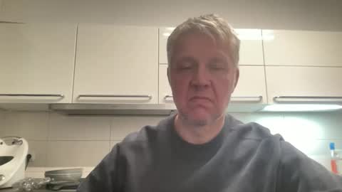 Snapshot of devon_nite chatting on September 15, 10:32 pm Devon online show from September 15, 10:32 pm