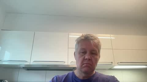 Snapshot of devon_nite chatting on September 19, 6:37 am Devon online show from September 19, 6:37 am