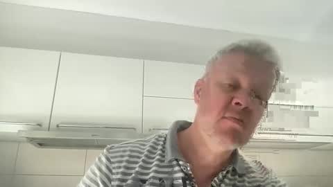 Snapshot of devon_nite chatting on September 23, 9:23 am Devon online show from September 23, 9:23 am