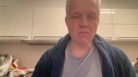 Snapshot of devon_nite chatting on November 11, 12:43 am Devon online show from November 11, 12:43 am