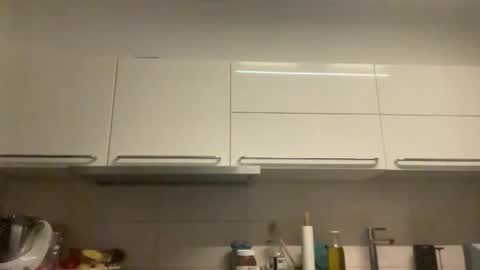 Devon online show from February 18, 12:39 am