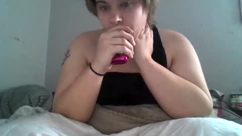 Snapshot of devykitten2018 chatting on December 3, 4:49 pm devykitten online show from December 3, 4:49 pm