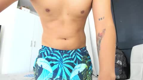 Snapshot of dewolk chatting on March 6, 9:28 am thumb up me please its important online show from March 6, 9:28 am