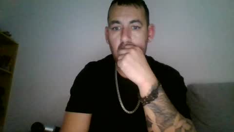 Snapshot of deydey83 chatting on August 2, 6:17 pm deydey83 online show from August 2, 6:17 pm
