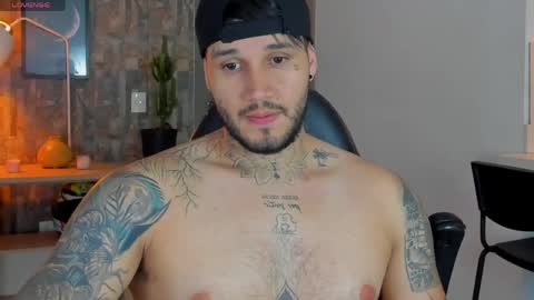 JULIAN online show from May 1, 1:43 am