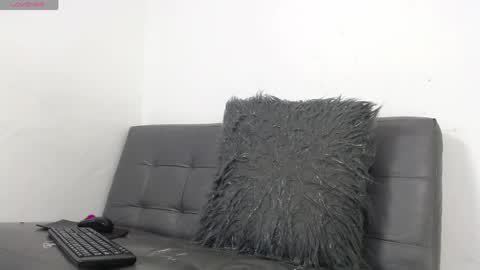 Deysha online show from April 28, 2:33 pm