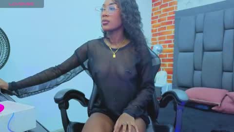 Snapshot of deyy_madisson chatting on October 27, 10:36 pm Madisson online show from October 27, 10:36 pm