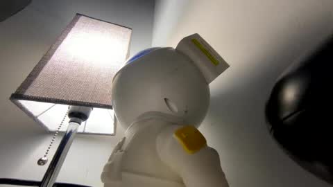 Snapshot of deznuts130 chatting on December 30, 12:43 am deznuts130 online show from December 30, 12:43 am