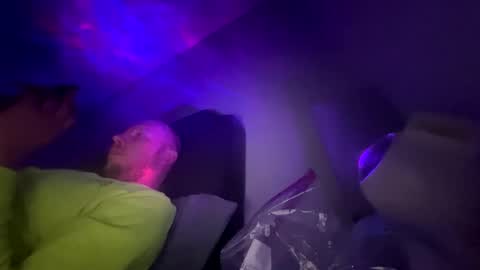 Snapshot of deznuts130 chatting on February 10, 4:30 am deznuts130 online show from February 10, 4:30 am