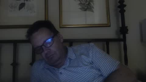 Snapshot of dfwgonewrong chatting on April 13, 5:46 am dfwgonewrong online show from April 13, 5:46 am