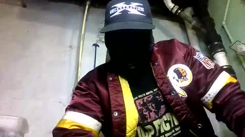 Snapshot of dhbbc454336 chatting on May 31, 6:21 am Marcus D-von Steel as the raunchy ass sniffer thrill me with your online show from May 31, 6:21 am
