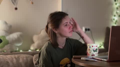 Di Alex online show from February 7, 4:46 pm