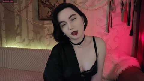 Diana Di Honey online show from April 22, 5:14 pm
