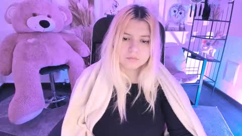 Dia online show from January 9, 12:35 am