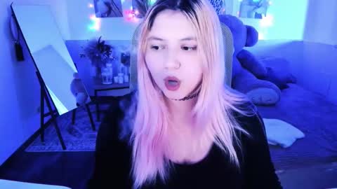 Dia online show from February 27, 7:25 pm