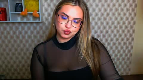Kriss online show from May 5, 6:43 am