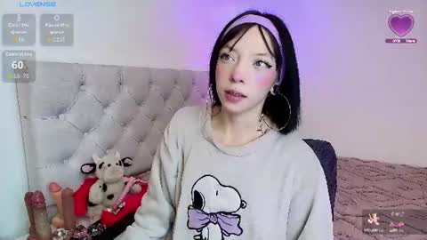 Snapshot of diamond__cherry chatting on June 16, 1:58 pm Diamond online show from June 16, 1:58 pm