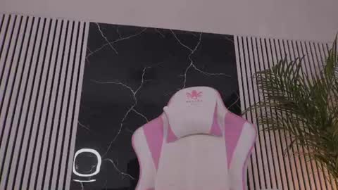 Thea online show from June 27, 9:03 am