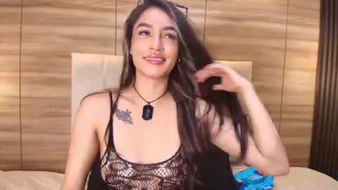 Snapshot of diamond_black19 chatting on July 7, 2:58 am Camila and Megan online show from July 7, 2:58 am