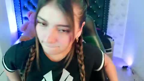 diamond_juliana_ online show from July 8, 3:22 am