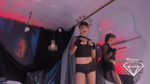 Snapshot of diamond_piarce chatting on November 1, 12:12 am Diamond online show from November 1, 12:12 am