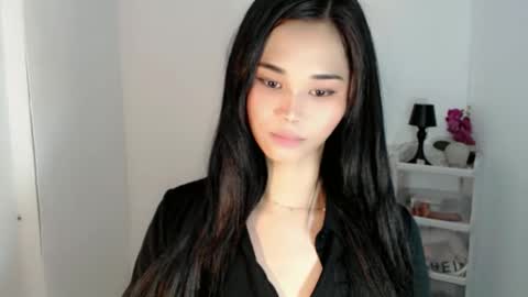diamond_temptress online show from April 7, 11:10 am