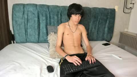 diamond_twink online show from June 9, 3:56 pm