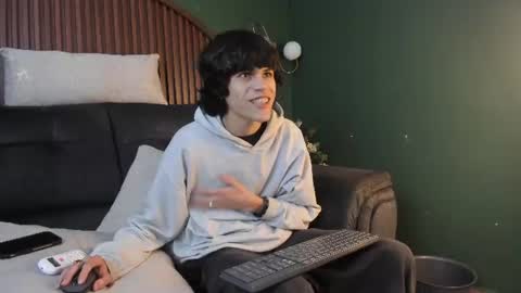 Snapshot of diamond_twink chatting on July 3, 6:20 am diamond_twink online show from July 3, 6:20 am