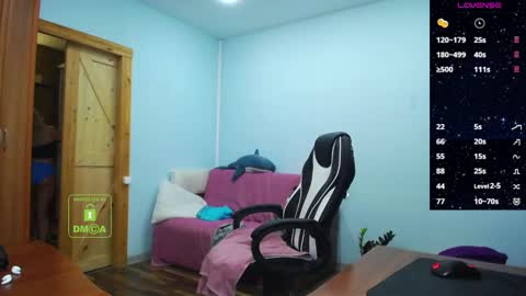 Snapshot of diamondjune chatting on February 28, 5:37 am June3 online show from February 28, 5:37 am