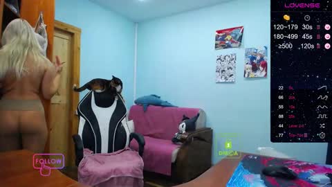 Snapshot of diamondjune chatting on October 21, 7:53 am June3 online show from October 21, 7:53 am