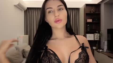 Iris online show from January 13, 8:47 pm