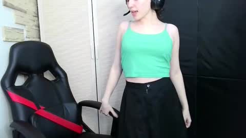 diana_back3 online show from November 17, 10:10 am