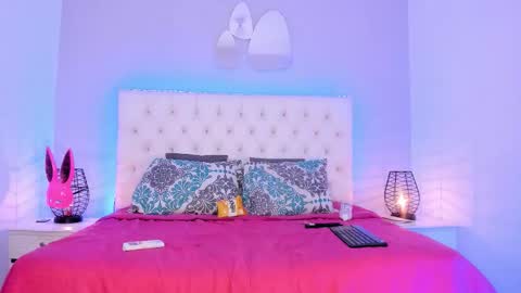 Diana Tamayo online show from February 25, 5:06 am