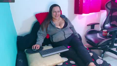 Diana Lozano online show from April 12, 4:23 pm