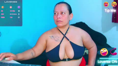 Diana Lozano online show from May 9, 5:23 am