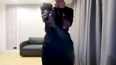 Snapshot of diana_meridor chatting on January 6, 12:05 am diana_meridor online show from January 6, 12:05 am