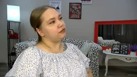 Snapshot of dianakristol chatting on June 9, 6:14 am Diana online show from June 9, 6:14 am