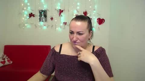 Diana online show from February 12, 8:53 am