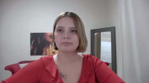 Snapshot of dianemills chatting on January 25, 2:14 pm Diane Mills online show from January 25, 2:14 pm