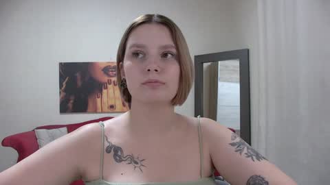 Snapshot of dianemills chatting on January 29, 3:33 am Diane Mills online show from January 29, 3:33 am