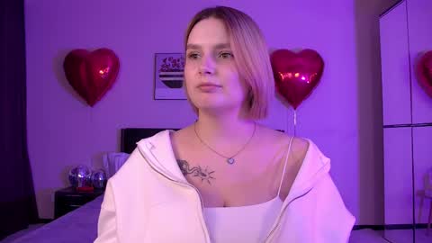 Snapshot of dianemills chatting on February 26, 7:16 pm Diane Mills online show from February 26, 7:16 pm