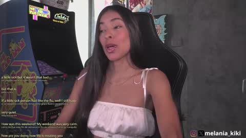 Snapshot of dianne_nanatzu chatting on December 15, 8:35 pm Melania - online show from December 15, 8:35 pm