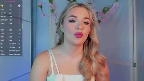 Snapshot of diannedibartolo chatting on October 9, 7:23 pm diannedibartolo online show from October 9, 7:23 pm