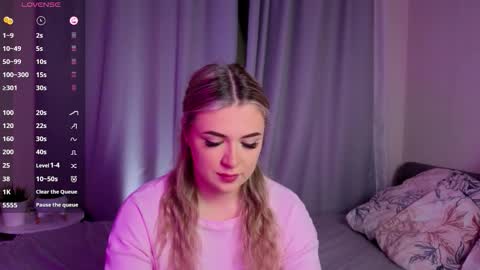 Snapshot of diannedibartolo chatting on November 10, 7:13 pm diannedibartolo online show from November 10, 7:13 pm