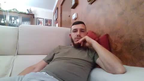 dible18 online show from May 19, 9:43 pm