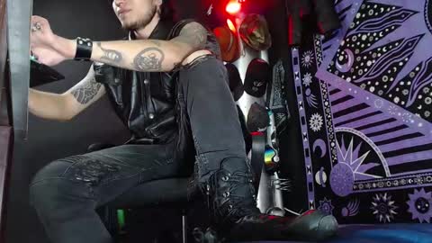 DICAPRIO online show from March 10, 5:39 pm