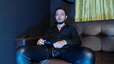 DICAPRIO online show from May 31, 2:53 am