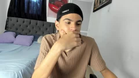 dick online show from May 9, 6:35 pm