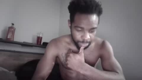 Snapshot of dickemda chatting on December 23, 12:41 am dickemda online show from December 23, 12:41 am