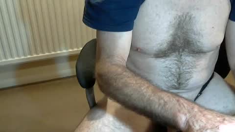 Snapshot of dickvandyke7 chatting on June 14, 11:07 pm dickvandyke7 online show from June 14, 11:07 pm